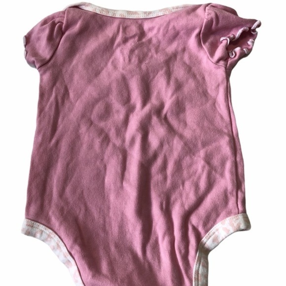NFL Jets Baby Girls Pink Team Bodysuit Size 0-3 M Floral Design Snap Closures - Picture 4 of 4
